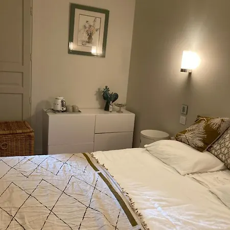 Bed & Breakfast La Des Amandiers 3*