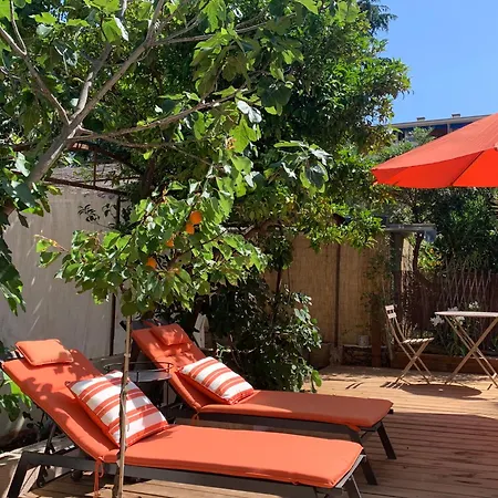 La Des Amandiers Alojamento de Acomodação e Pequeno-almoço 4*