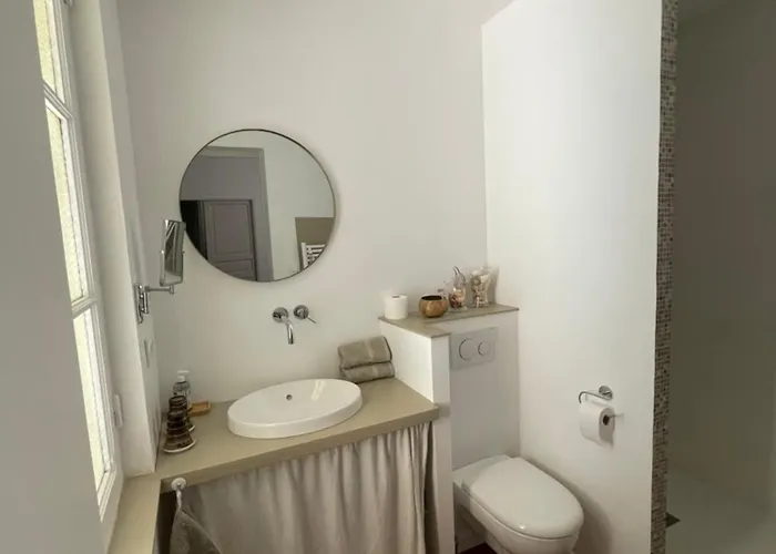 La Des Amandiers Panzió 4*